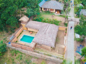 Earthen Pool Villa